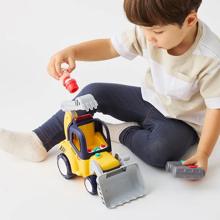 音がいっぱい！はじめてのリモコンショベルカー