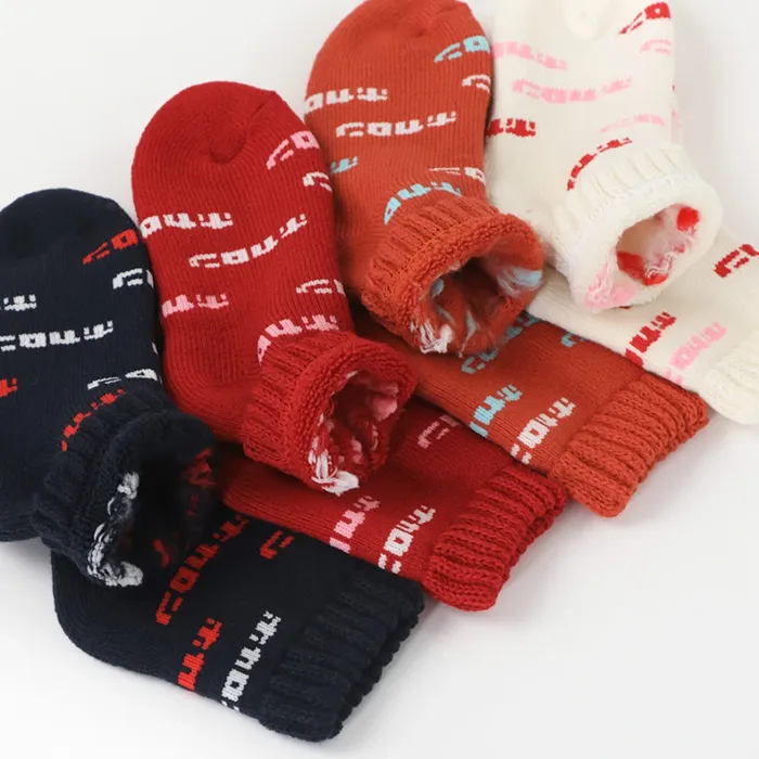 ホカロン総柄ロゴパイルショート丈ソックス