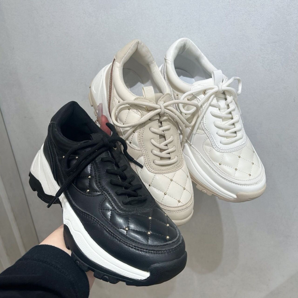 スタッズスニーカー🤍 | REZOY | ショップニュース | テラス